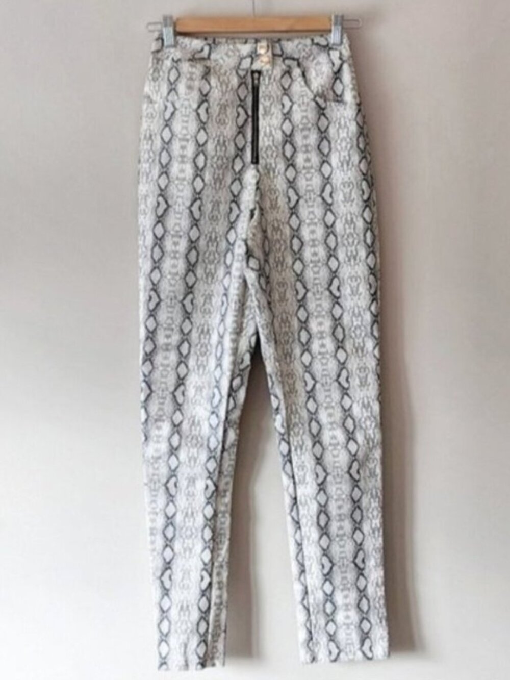 PrettyLittleThing faux leather snakeskin high rise pants - white & gray